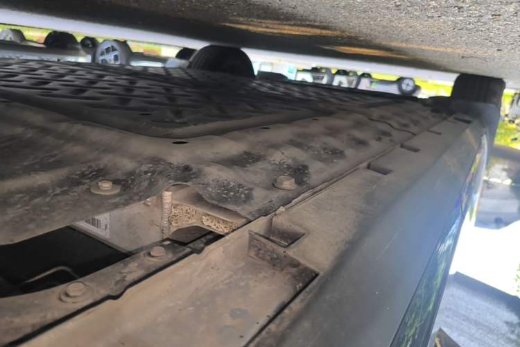 Used ARCFOX T1 2025 Model 425 PRO Left Side Sill