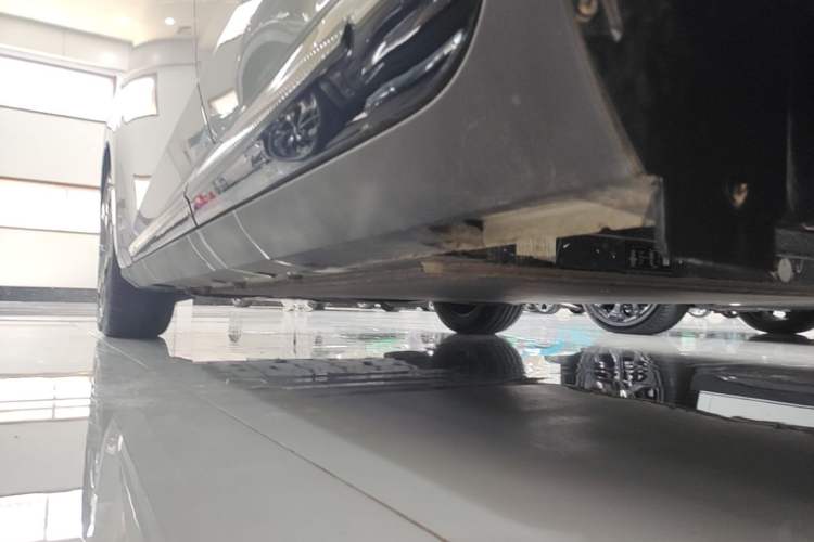 Used ARCFOX T1 2025 Model 425 PRO Left Side Sill
