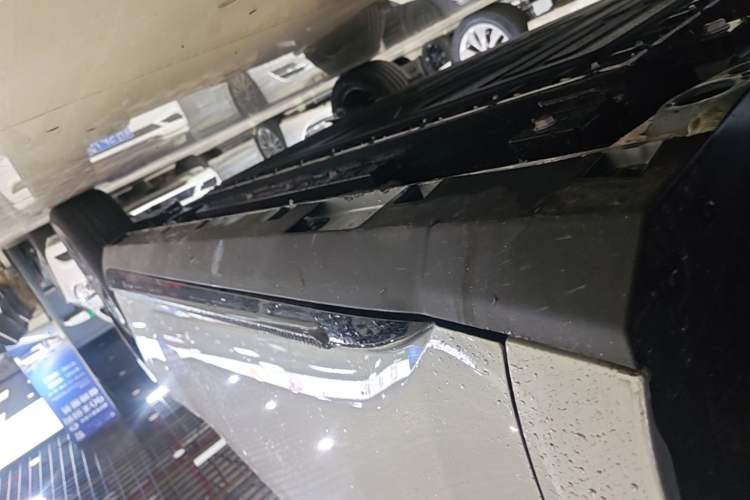Used ARCFOX T1 2025 Model 320 PRO Left Side Sill