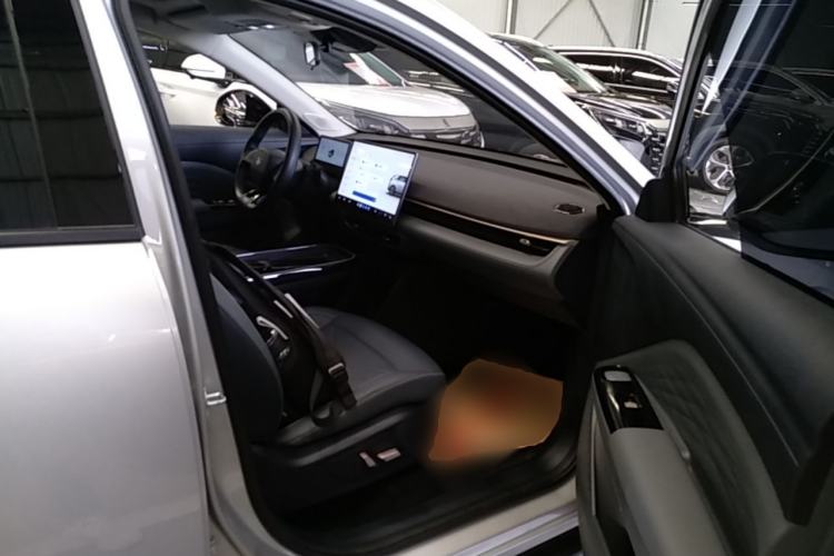 Used ARCFOX T1 2025 Model 425 PLUS Right Front Seat