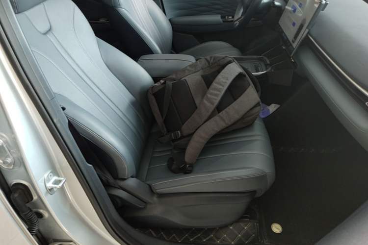 Used ARCFOX T1 2025 Model 425 PRO Right Front Seat