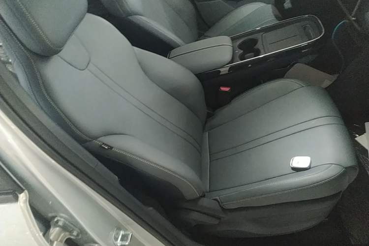 Used ARCFOX T1 2025 Model 320 PRO Right Front Seat