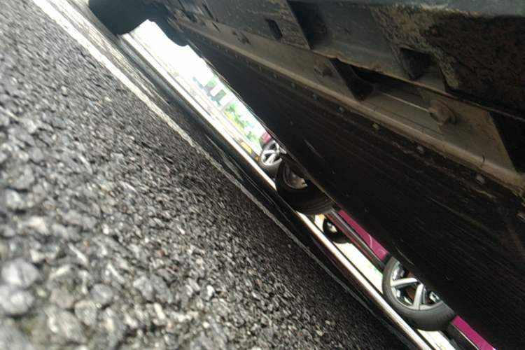 Used ARCFOX T1 2025 Model 425 MAX Right Side Sill