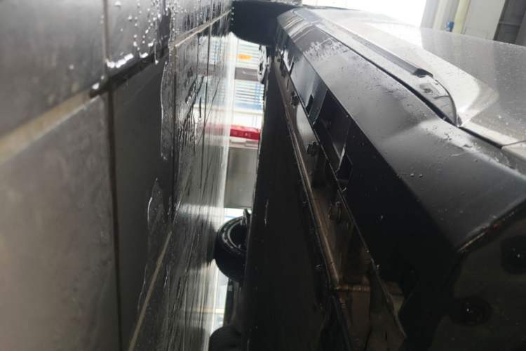 Used ARCFOX T1 2025 Model 425 MAX Right Side Sill
