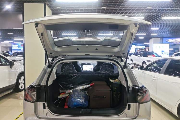 Used ARCFOX T1 2025 Model 320 PRO Trunk