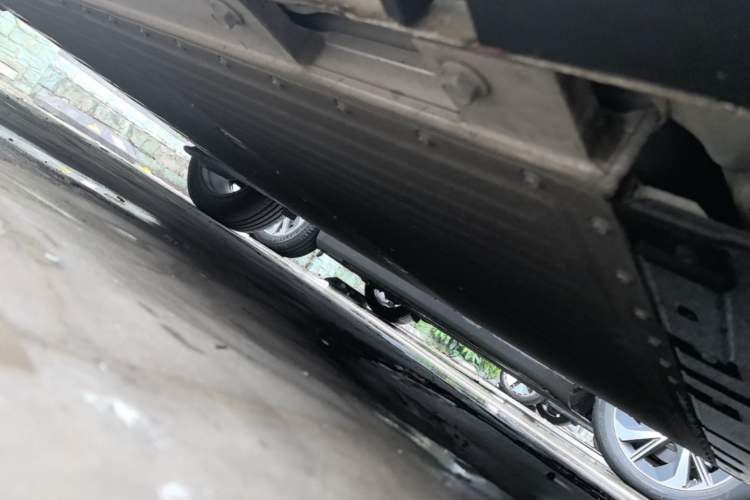 Used ARCFOX T1 2025 Model 425 MAX Chassis Front Right