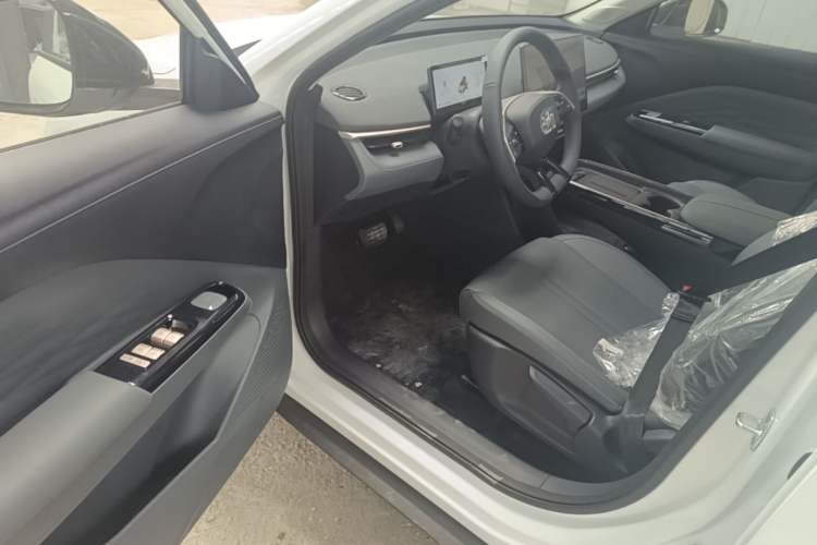 Used ARCFOX T1 2025 Model 320 PRO Driver Seat