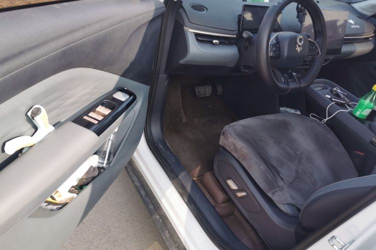 Used ARCFOX T1 2025 Model 425 PLUS Driver Seat