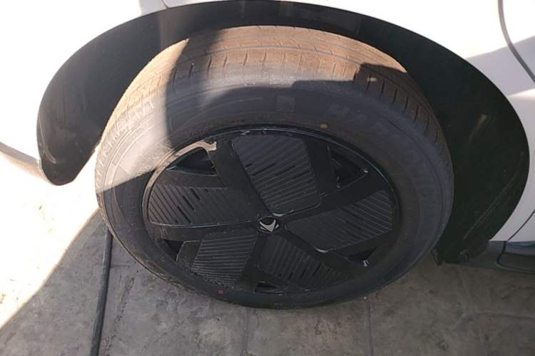 Used ARCFOX T1 2025 Model 320 PRO Exterior 5