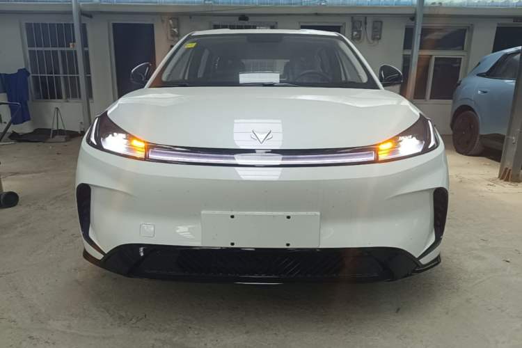 Used ARCFOX T1 2025 Model 320 PRO Front