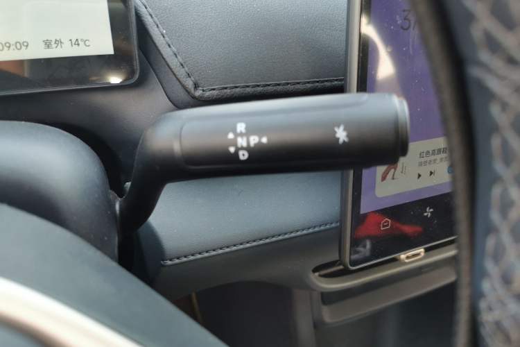 Used ARCFOX T1 2025 Model 425 PLUS Gear Lever