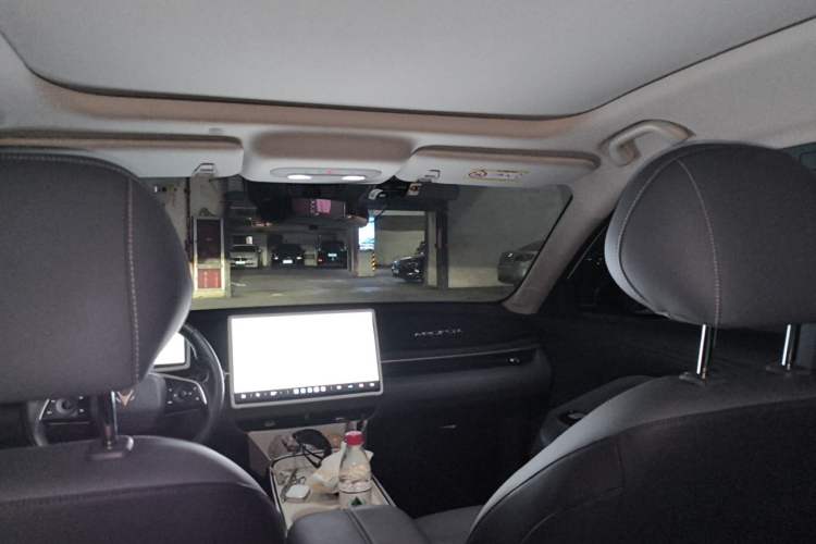 Used ARCFOX T1 2025 Model 425 PLUS Headliner