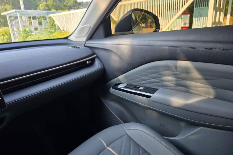 Used ARCFOX T1 2025 Model 425 PRO Interior 5