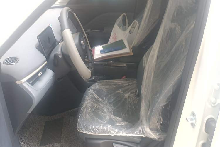 Used ARCFOX T1 2025 Model 320 PRO Left Front Seat