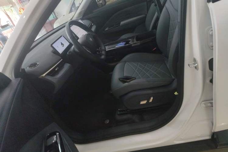 Used ARCFOX T1 2025 Model 425 PLUS Left Front Seat
