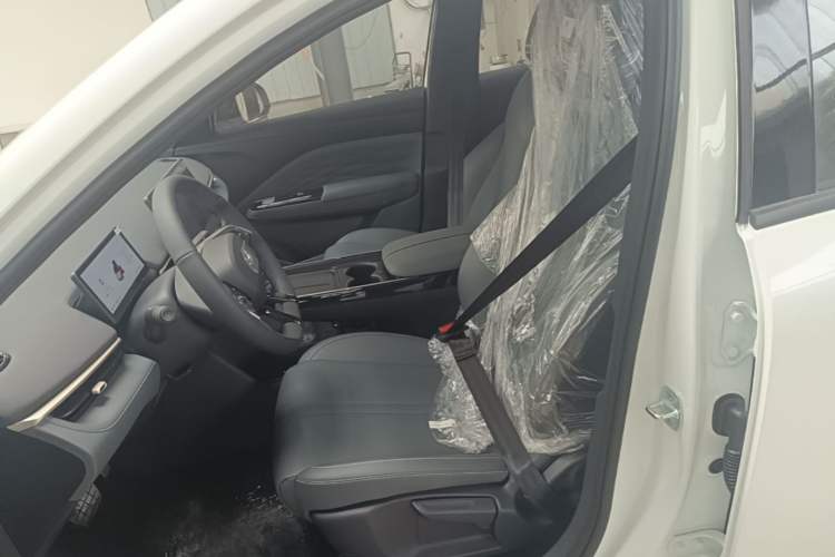 Used ARCFOX T1 2025 Model 320 PRO Left Front Seat