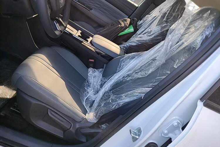 Used ARCFOX T1 2025 Model 320 PRO Left Front Seat