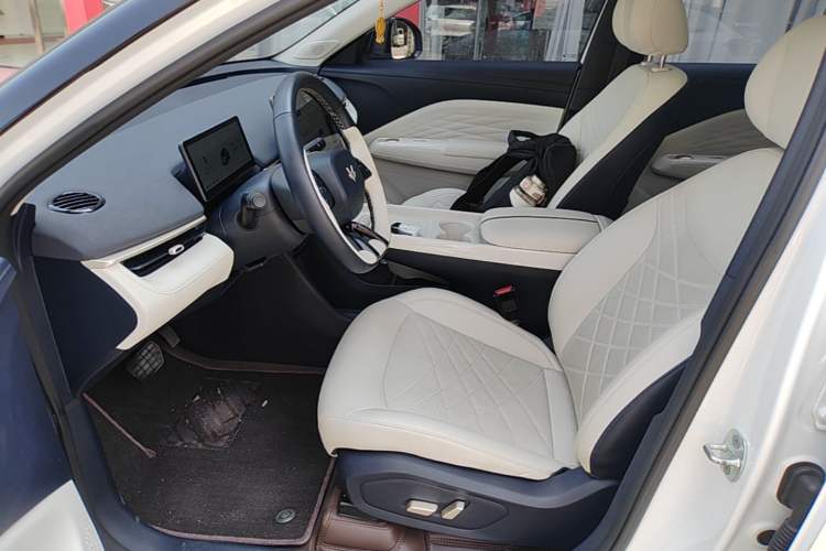 Used ARCFOX T1 2025 Model 425 PLUS Left Front Seat