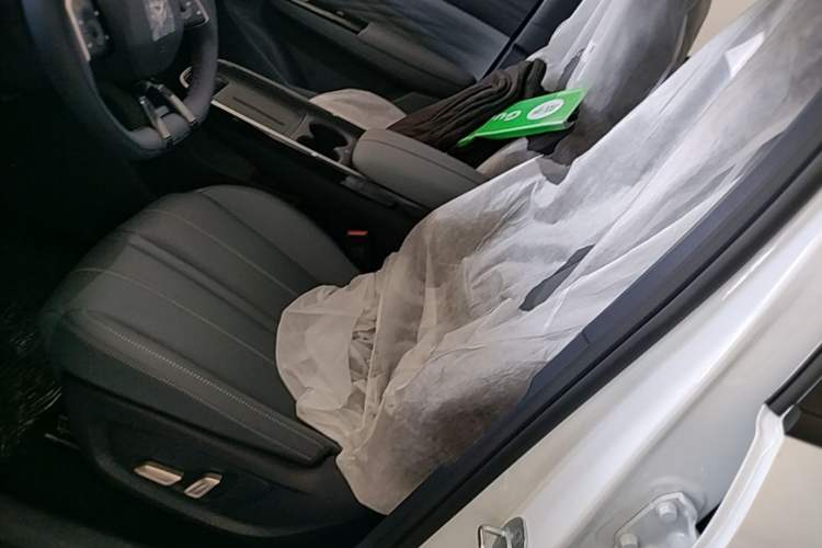 Used ARCFOX T1 2025 Model 425 PRO Left Front Seat