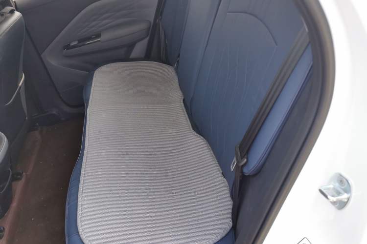 Used ARCFOX T1 2025 Model 425 PLUS Left Rear Seat