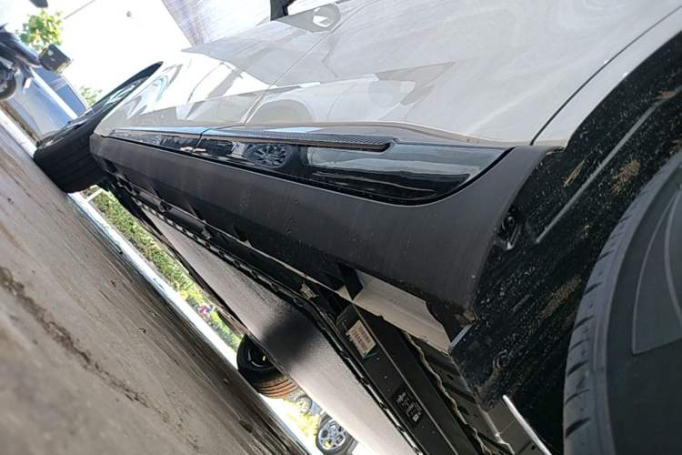 Used ARCFOX T1 2025 Model 425 PRO Left Side Sill