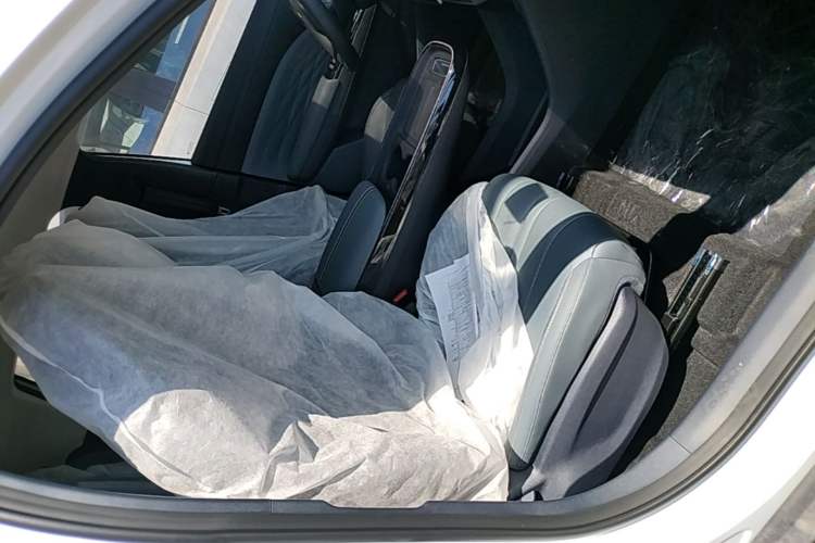 Used ARCFOX T1 2025 Model 425 PRO Right Front Seat