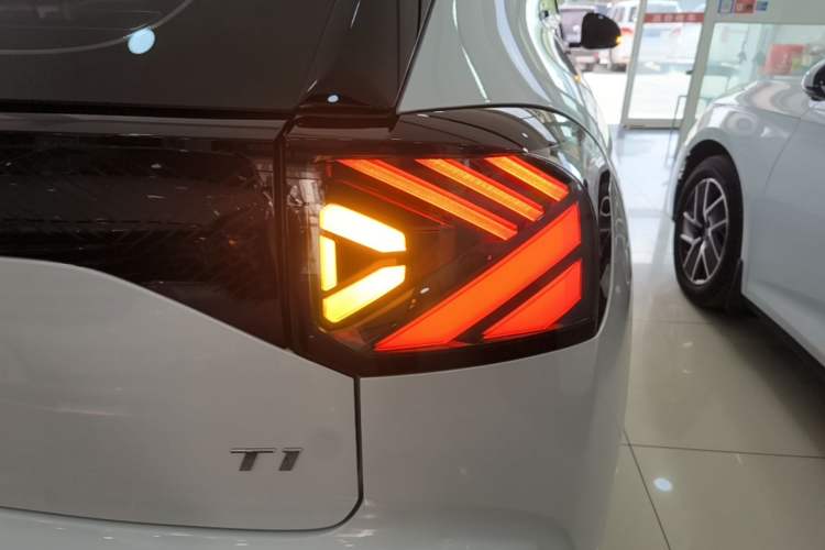 Used ARCFOX T1 2025 Model 425 PLUS Right Rear Taillight