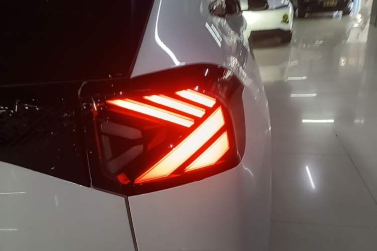 Used ARCFOX T1 2025 Model 425 MAX Right Rear Taillight
