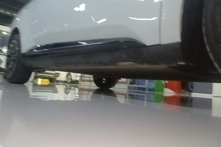 Used ARCFOX T1 2025 Model 425 MAX Right Side Sill