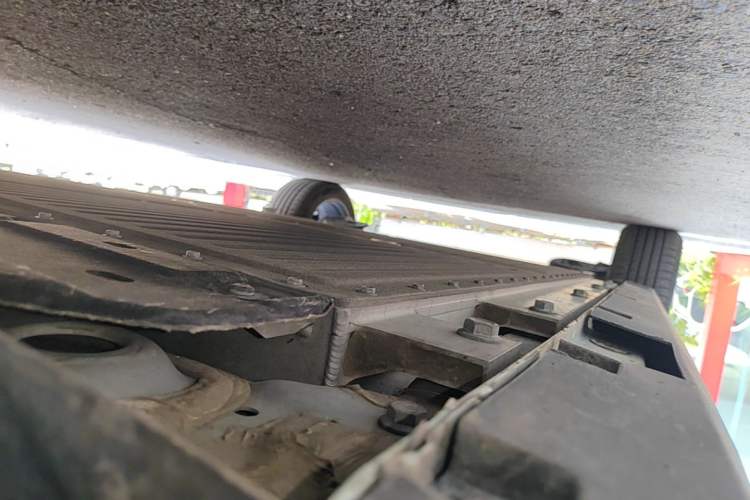 Used ARCFOX T1 2025 Model 425 PLUS Right Side Sill