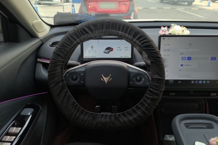 Used ARCFOX T1 2025 Model 425 PLUS Steering Wheel