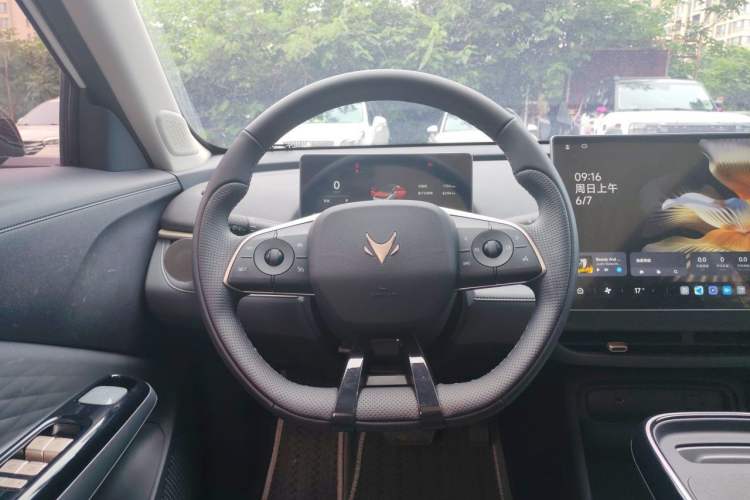 Used ARCFOX T1 2025 Model 425 PLUS Steering Wheel