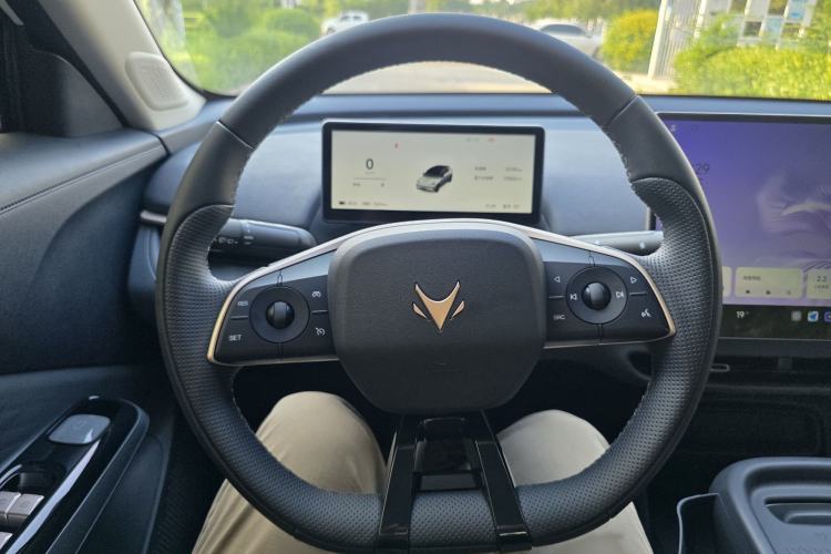 Used ARCFOX T1 2025 Model 425 PRO Steering Wheel