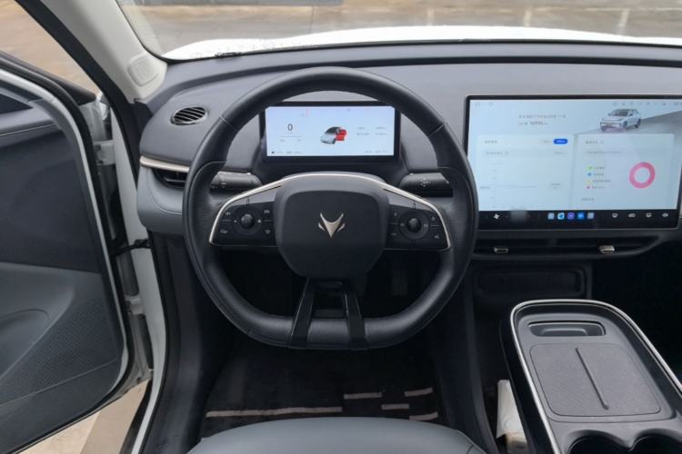 Used ARCFOX T1 2025 Model 425 MAX Steering Wheel