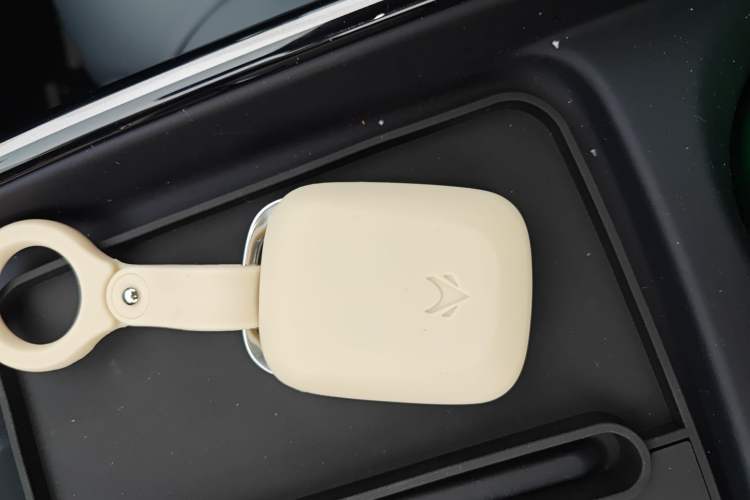 Used ARCFOX T1 2025 Model 425 PLUS Vehicle Key