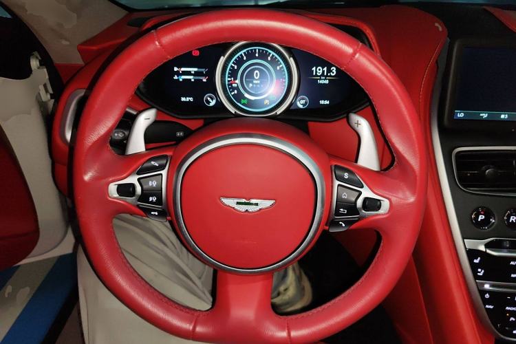 Used AstonMartin DB11 2019 4.0T V8 Coupe Steering Wheel