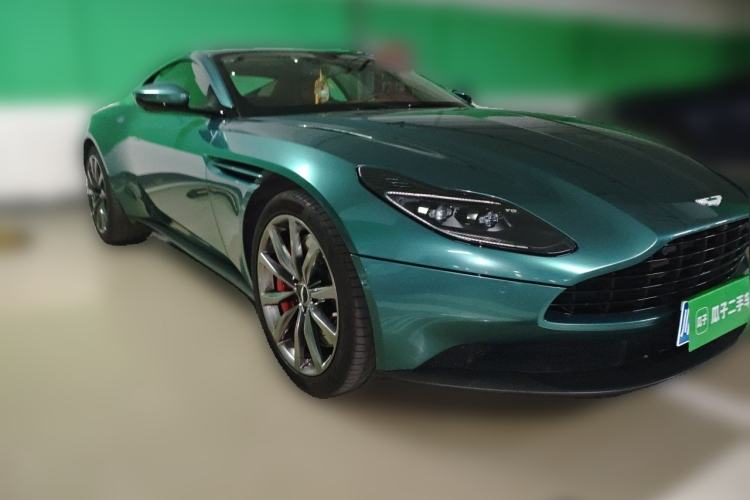 Used AstonMartin DB11 2019 4.0T V8 Coupe Front Right 45 Deg