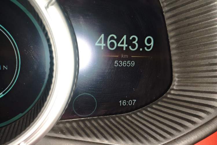 Used AstonMartin DB11 2019 4.0T V8 Coupe Odometer Close Up
