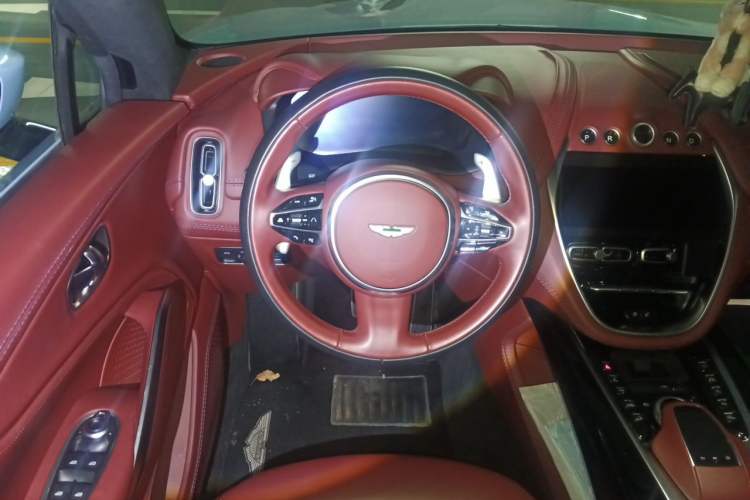 Used AstonMartin DBX 2020 4.0T V8 Steering Wheel