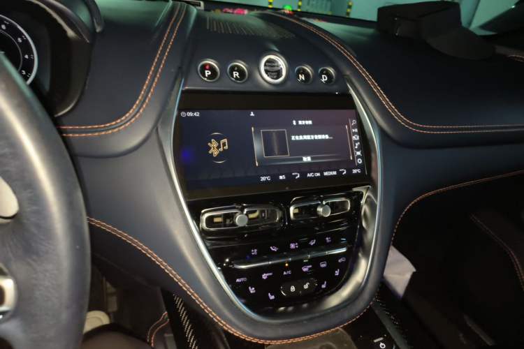 Used AstonMartin DBX 2020 4.0T V8 Audio And AC Panel