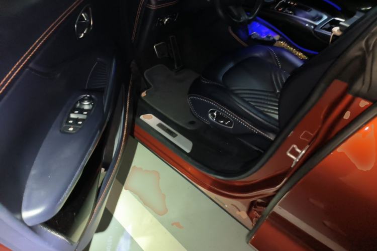 Used AstonMartin DBX 2020 4.0T V8 Driver Seat