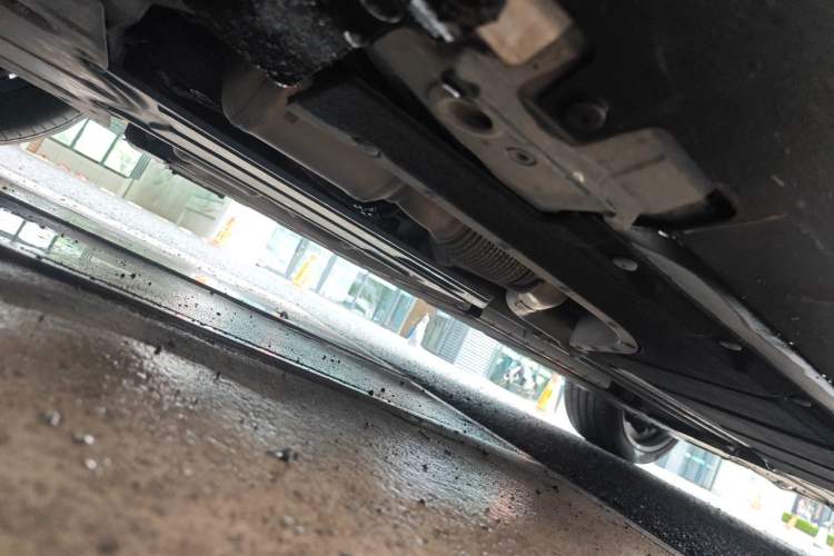 Used AstonMartin DBX 2021 4.0T V8 Silk Road Phoenix Chassis Front Left