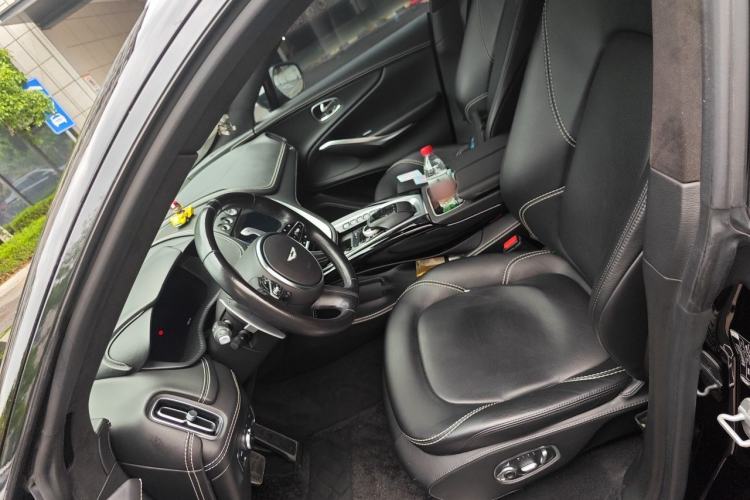 Used AstonMartin DBX 2021 4.0T V8 Silk Road Phoenix Left Front Seat