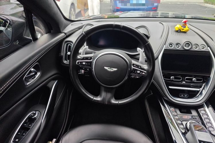 Used AstonMartin DBX 2021 4.0T V8 Silk Road Phoenix Steering Wheel