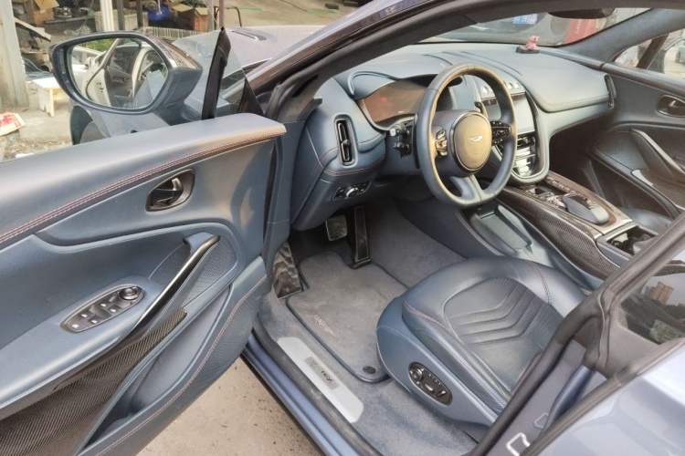 Used AstonMartin DBX 2021 4.0T V8 Return to Simplicity Driver Seat