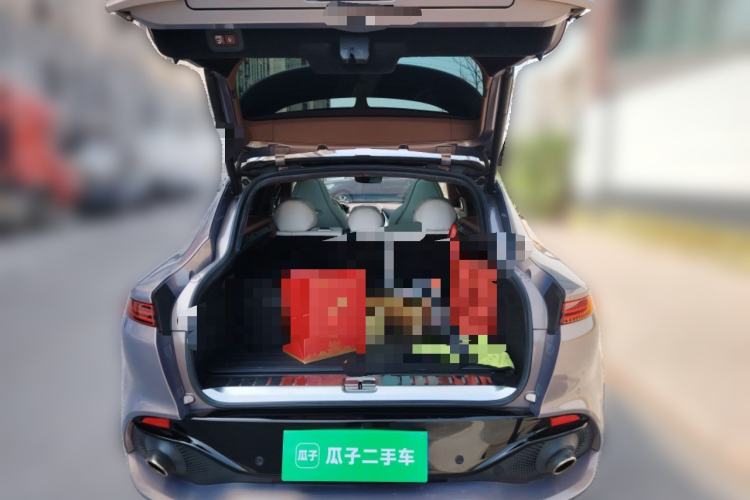 Used AstonMartin DBX 2022 3.0T STRAIGHT-SIX Trunk