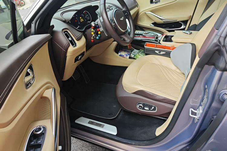 Used AstonMartin DBX 2022 3.0T STRAIGHT-SIX Driver Seat