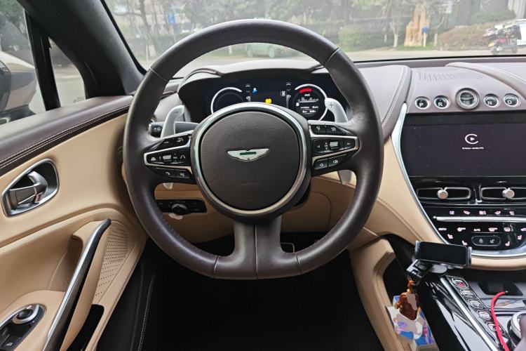 Used AstonMartin DBX 2022 3.0T STRAIGHT-SIX Steering Wheel