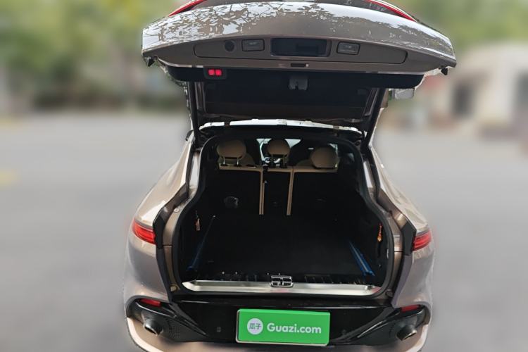 Used AstonMartin DBX 2022 3.0T STRAIGHT-SIX Trunk