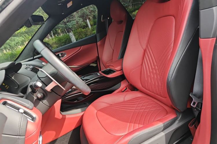 Used AstonMartin DBX 2023 3.0T STRAIGHT-SIX Left Front Seat